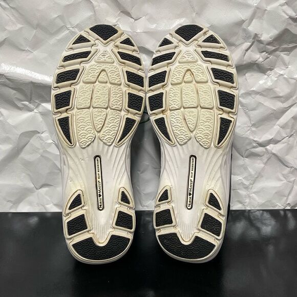 Nurse Mates Dash  Black Leather Slip On Nurse Sneakers Size 8.5M - Picture 13 of 16